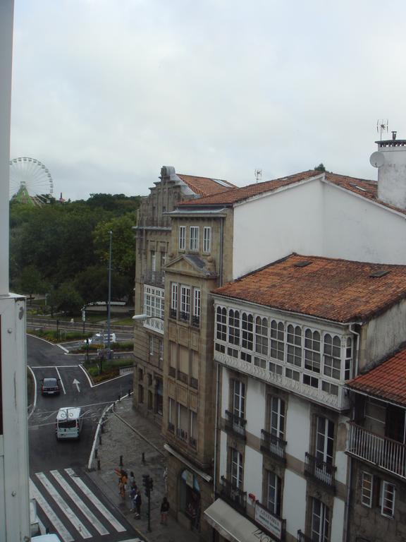 Hostal Pension "Centro" ซานติอาโก เด กอมโปสเตลา ภายนอก รูปภาพ
